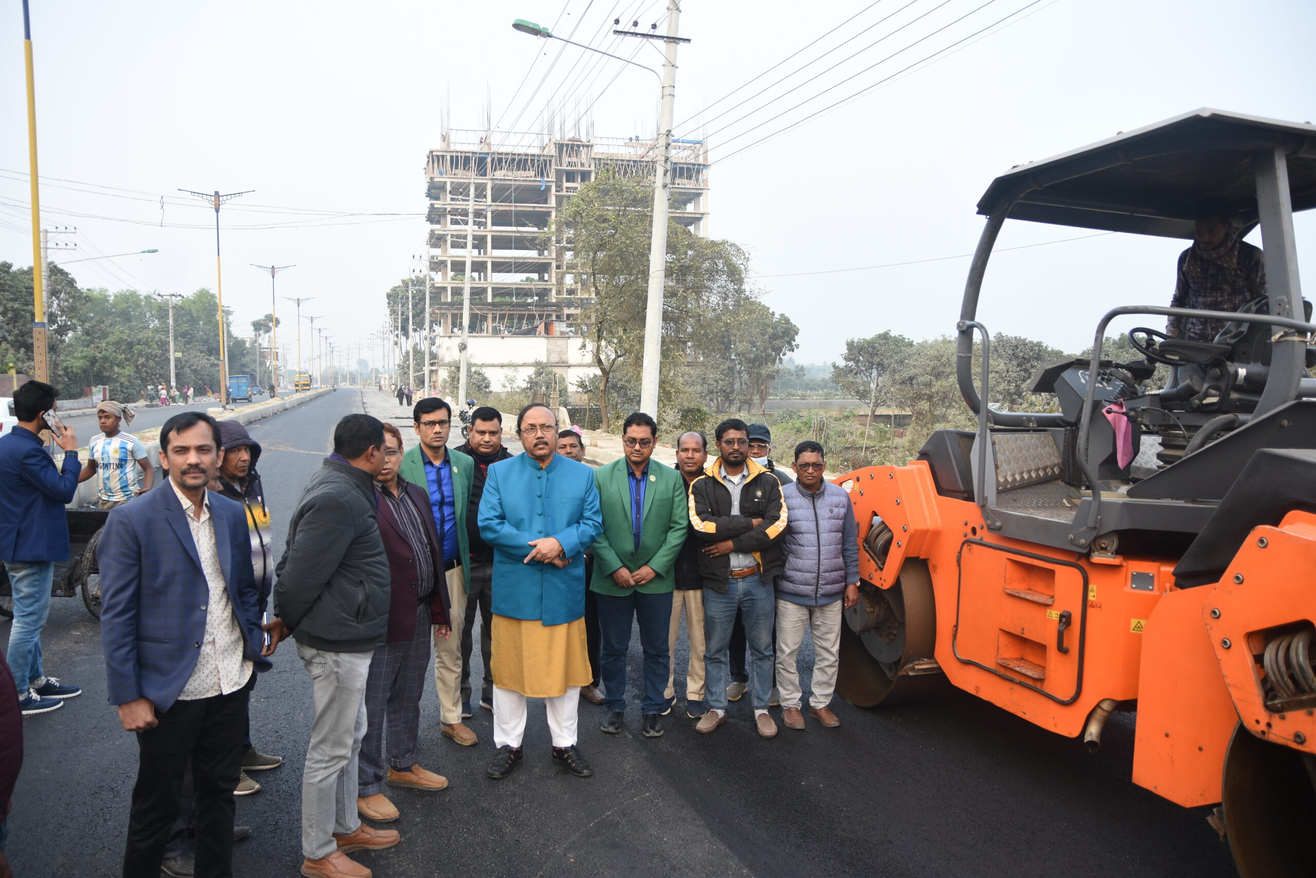 রাসিকের বিভিন্ন উন্নয়ন কাজ পরিদর্শন করলেন মেয়র