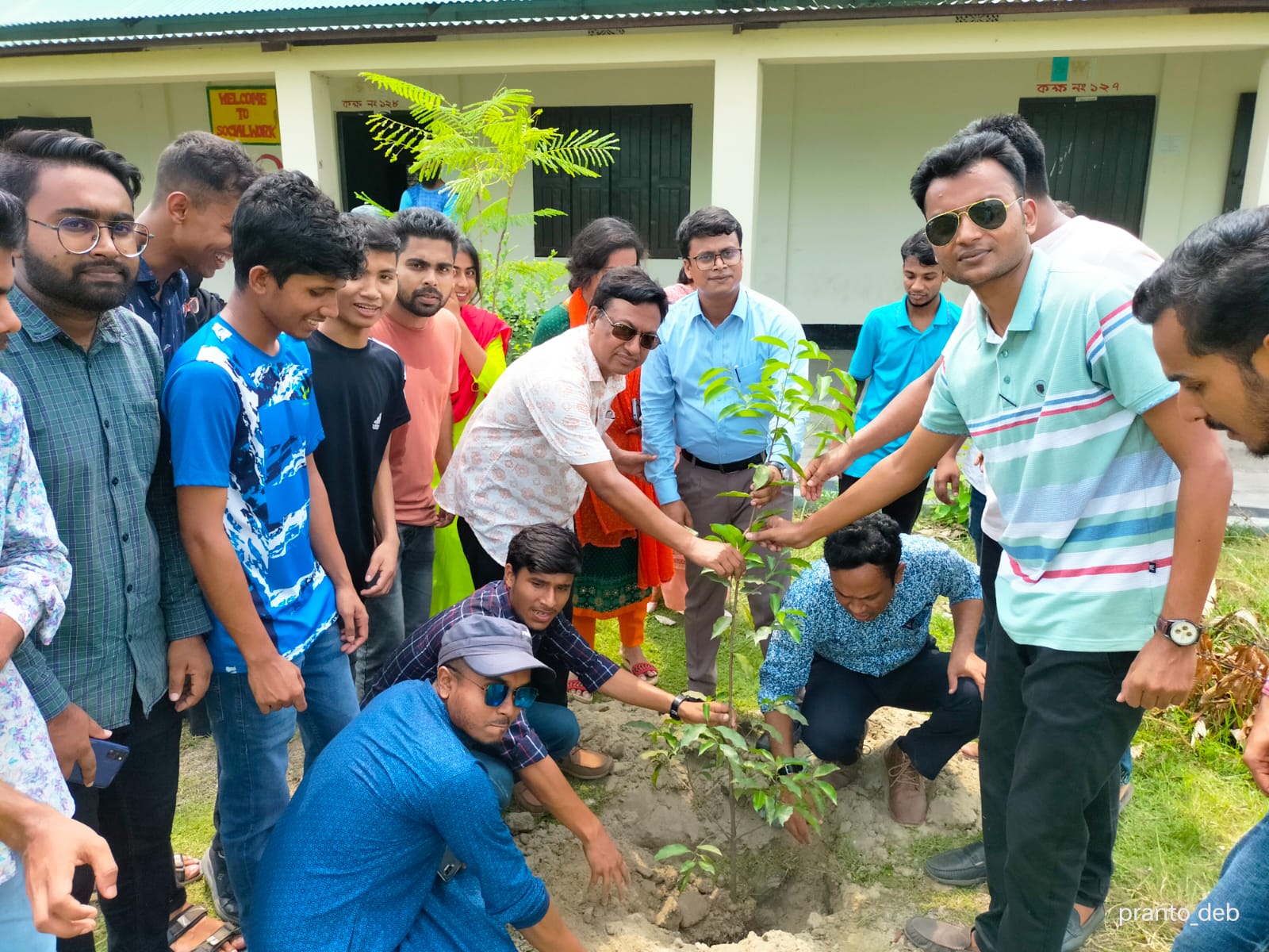 বশেফমুবিপ্রবিতে নানা কর্মসূচির মাধ্যমে বিশ্ব পরিবেশ দিবস পালন